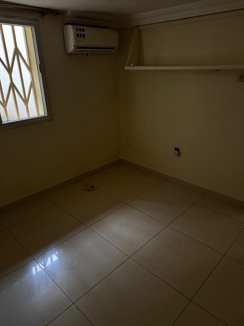 2-Bedroom Flat for Rent in S S Camp photo 3